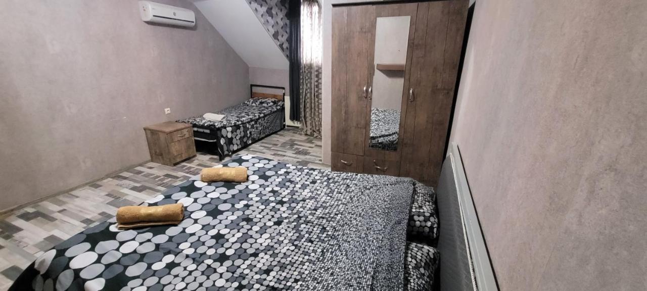 Kiev Hostel Tbilisi Esterno foto