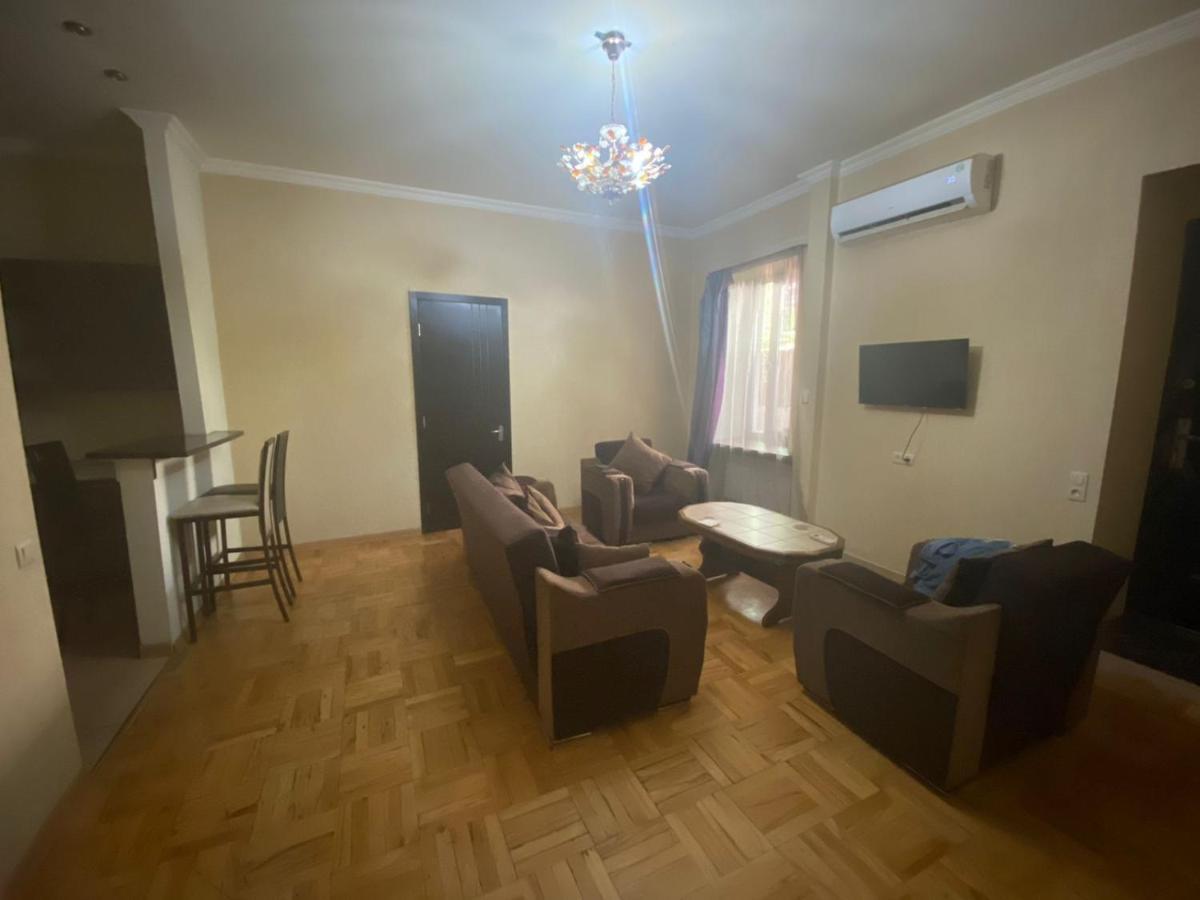 Kiev Hostel Tbilisi Esterno foto