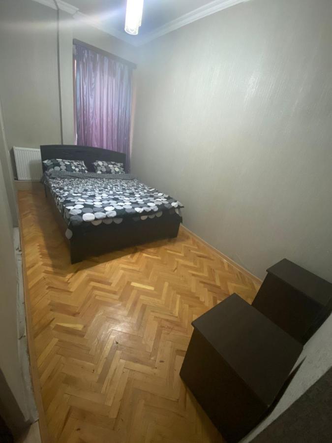Kiev Hostel Tbilisi Esterno foto