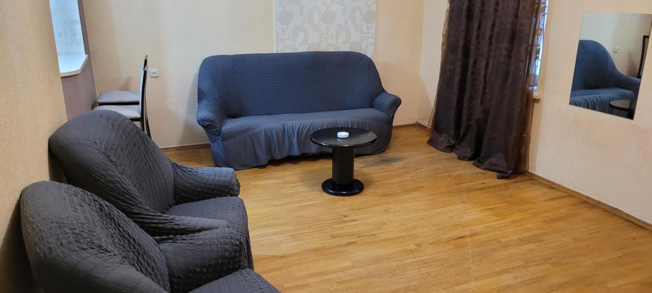 Kiev Hostel Tbilisi Esterno foto