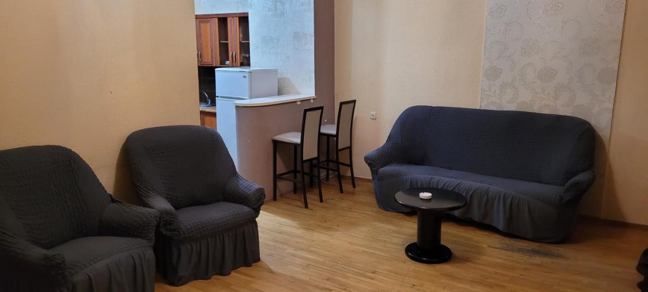 Kiev Hostel Tbilisi Esterno foto