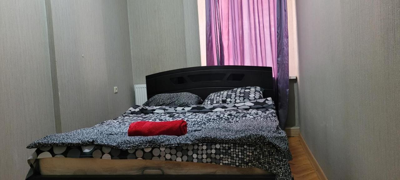 Kiev Hostel Tbilisi Esterno foto