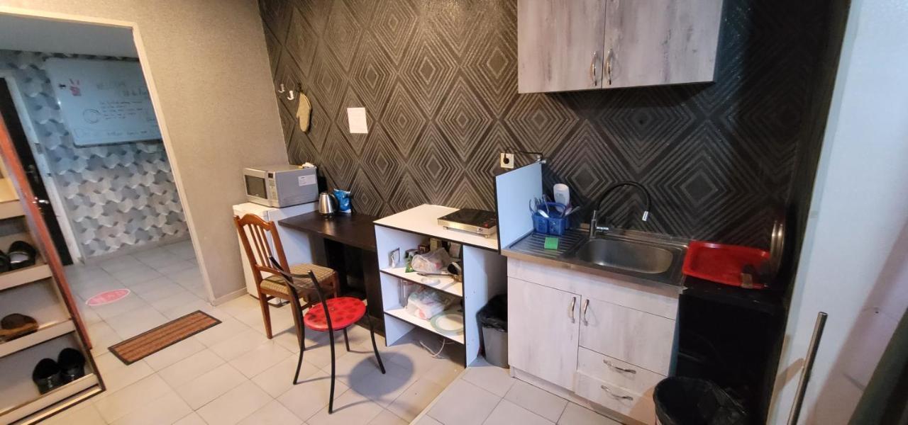 Kiev Hostel Tbilisi Esterno foto