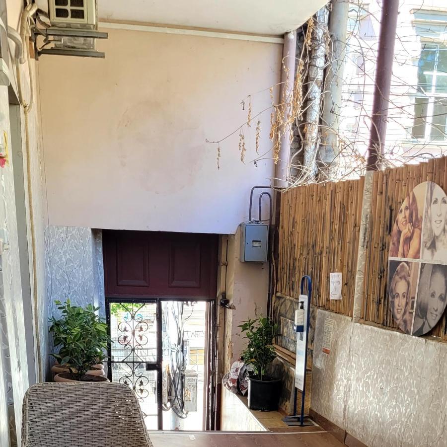 Kiev Hostel Tbilisi Esterno foto