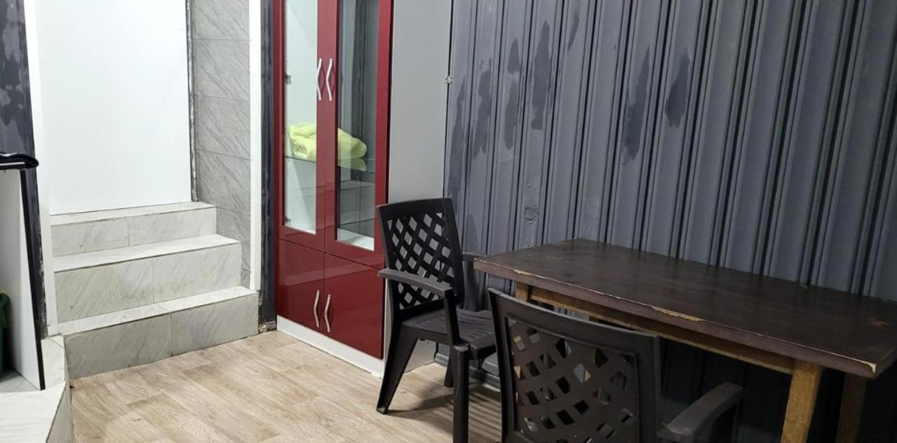Kiev Hostel Tbilisi Esterno foto