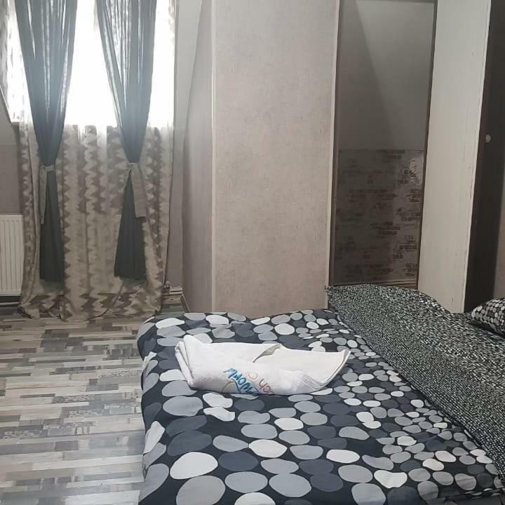 Kiev Hostel Tbilisi Esterno foto